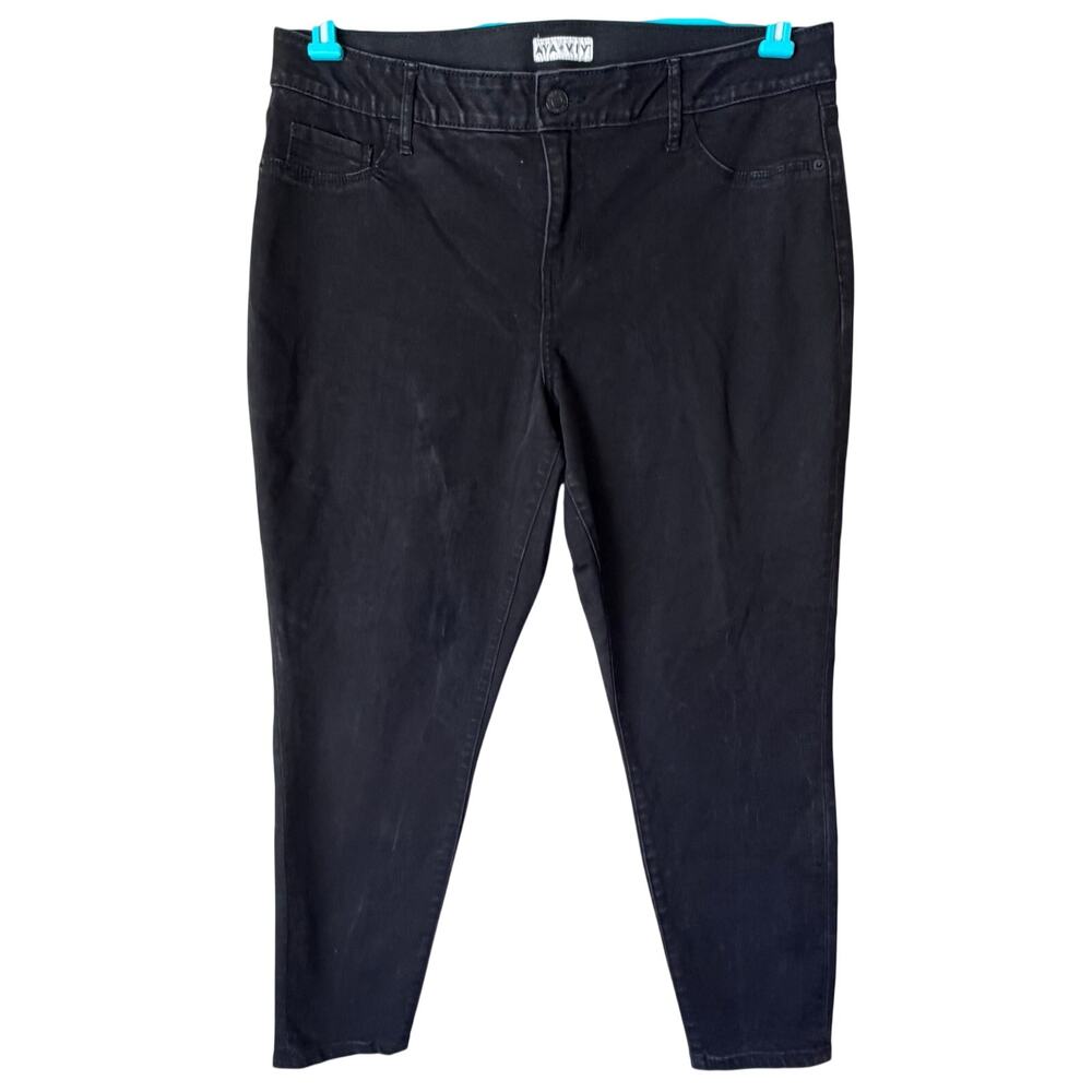 Ava & Viv Skinny Jeans Black Size 16W
